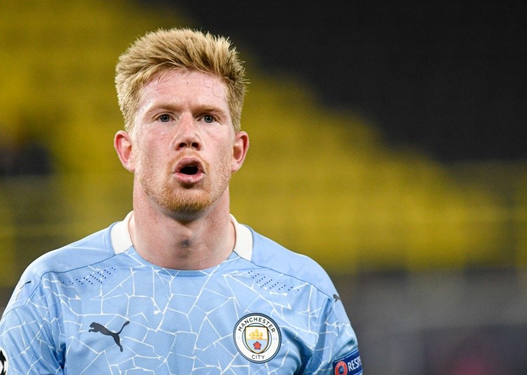 判决书：原北京人和球员陈某因多次受贿，判处有期徒刑一年半（法院判决：前北京人和球员陈某多次受贿，被判处有期徒刑一年六个月）