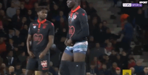 拜仁新战术体系攻守兼备