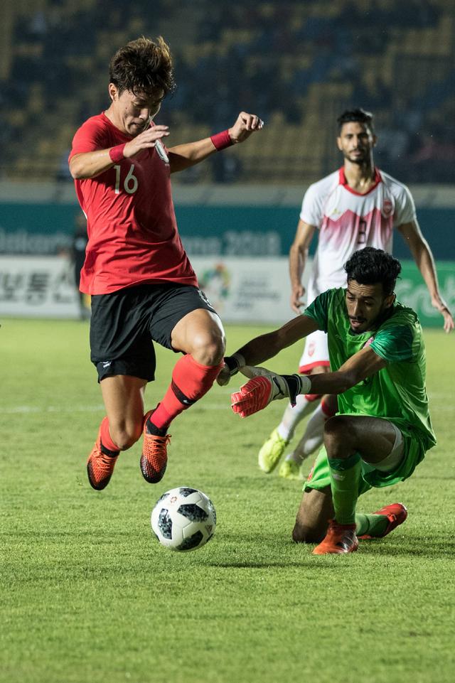 马卡：安东尼对阵里昂将首穿定制战靴，以此致敬F1巴西大奖赛（马卡：安东尼战里昂将首次上脚定制球鞋，致敬F1巴西大奖赛）