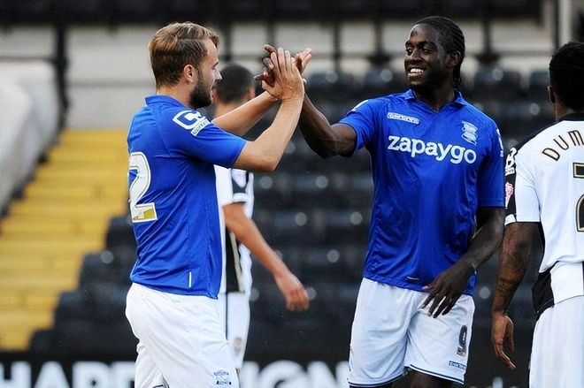 记者：孙兴慜同意加盟洛杉矶，后者已派谈判代表抵达韩国（记者：孙兴慜已同意赴洛杉矶效力，俱乐部谈判代表已抵达韩国）