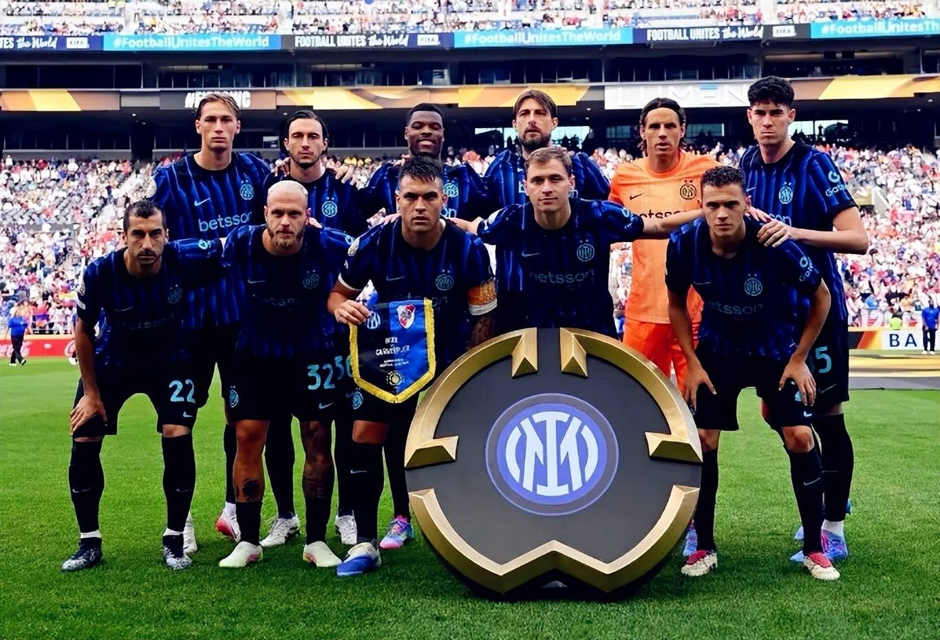 日职战报：桑塔纳等4人破门，浦和红钻4-0大胜川崎前锋（日职联快讯：浦和红钻4-0零封川崎前锋，桑塔纳领衔四人建功）