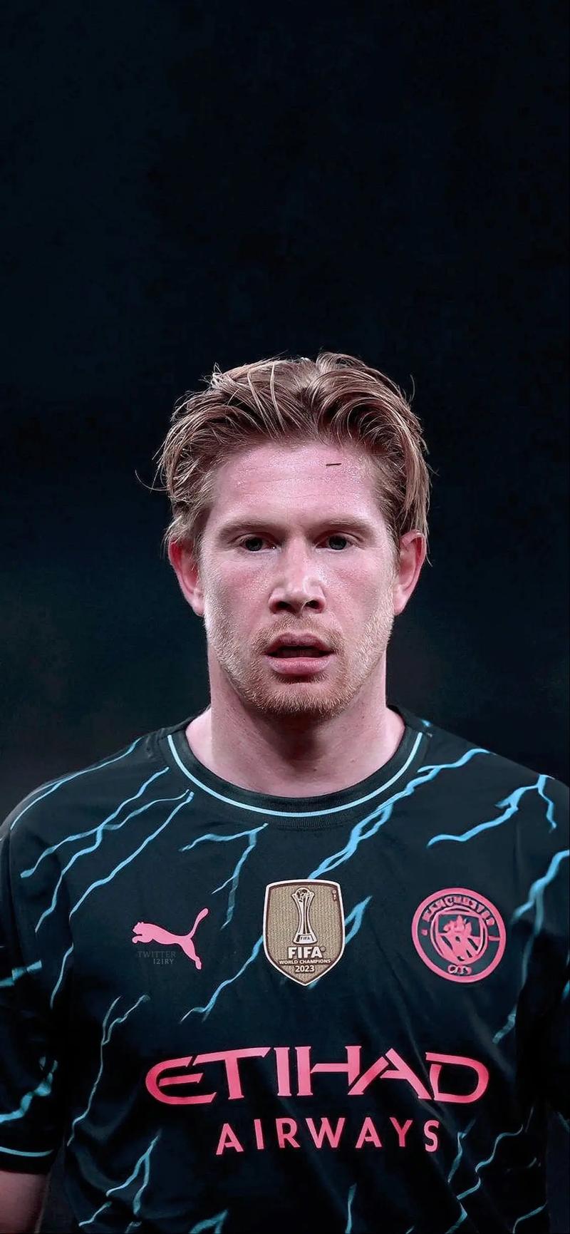 罗马诺：西蒙斯预计缺席莱比锡今日比赛，他已决定转投切尔西（罗马诺：西蒙斯或无缘莱比锡今战，已决定加盟切尔西）