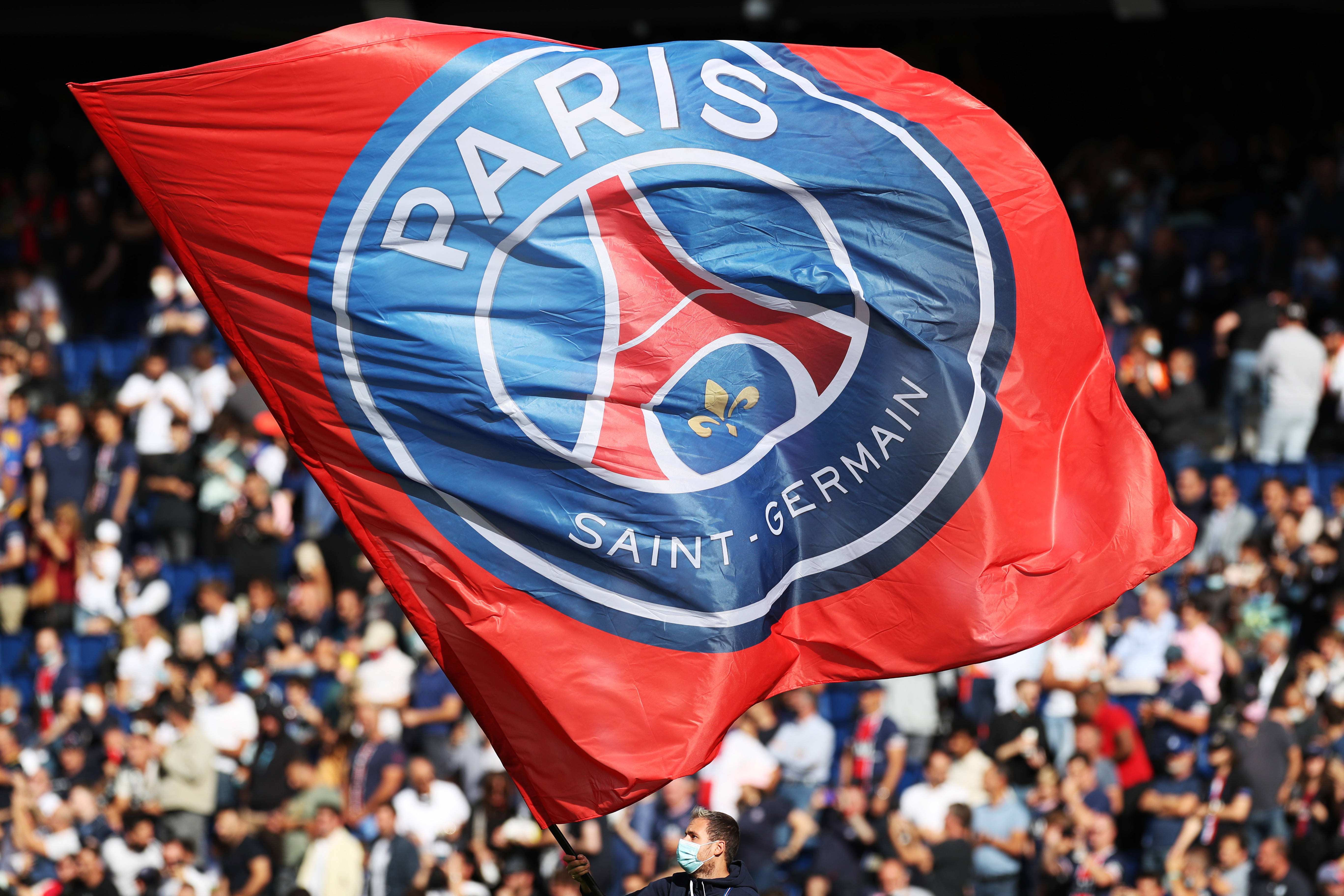 C罗禁赛缓期执行？FIFA纪律准则：纪律机构有权决定是否缓期（C罗禁赛是否可暂缓？FIFA纪律准则：由纪律机构决定）