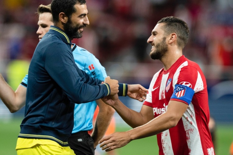 近8次代表西班牙出战正式比赛，奥亚萨瓦尔贡献7球6助攻（奥亚萨瓦尔近8场代表西班牙出战，斩获7球6助攻）