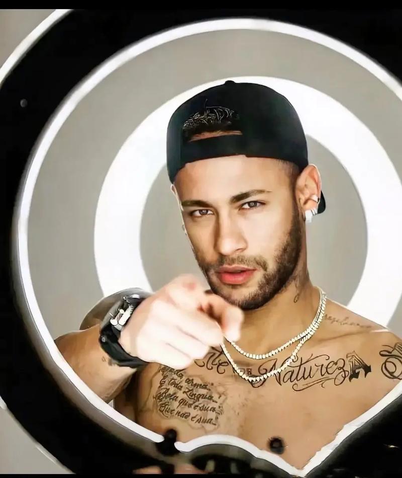 乌迪内斯总监：扎尼奥洛非常努力，下一次意大利队应该征召他（乌迪内斯高层：扎尼奥洛拼劲十足，下一期意大利队应让他入选）