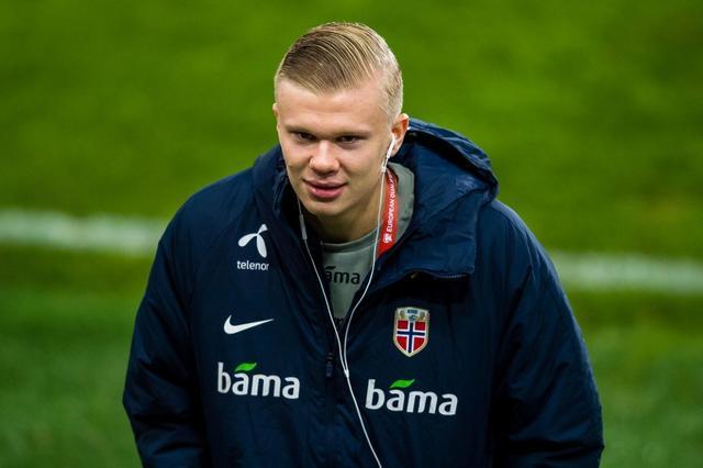 拉齐奥球迷抗议俱乐部导致球场空荡荡，洛蒂托：我不接受威胁（球迷抗议致拉齐奥主场冷清，洛蒂托回击：绝不接受威胁）