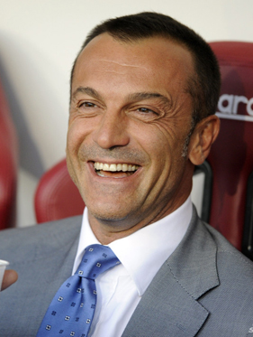 曼城备战欧冠半决赛，训练照曝光（曼城冲刺欧冠半决赛，训练画面曝光）