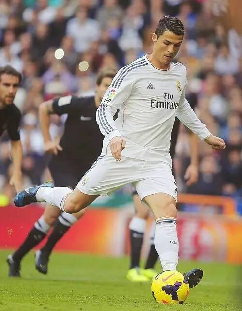 斯基拉：两家意甲俱乐部想租米雷蒂，但尤文不想放人