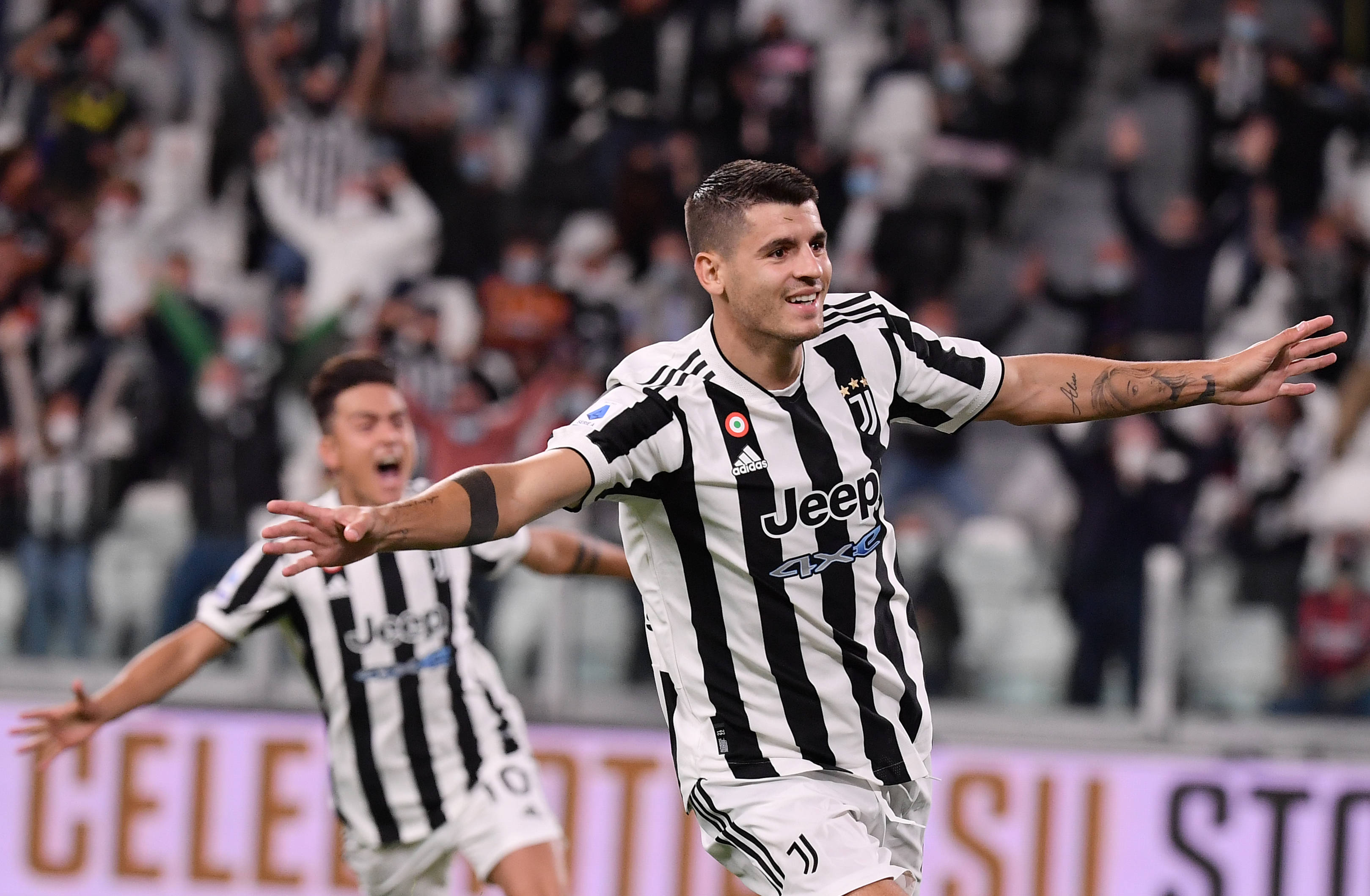 核心对飚！小瓦格纳半场10中7拿到23分2篮板3助攻（核心对决火热！小瓦格纳半场10投7中轰下23分2篮板3助攻）