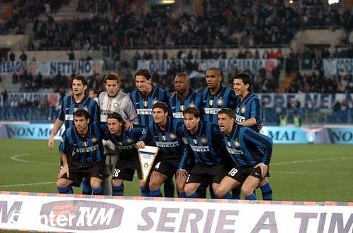 阿西尼翁：孔帕尼能让球员愿意闭着眼睛跟随他上场拼战（阿西尼翁：孔帕尼让球员愿意毫不犹豫地跟他上场拼搏）